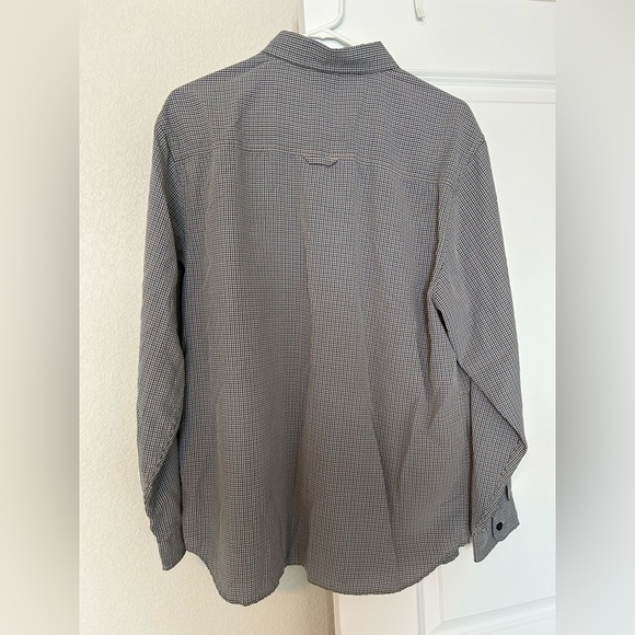 North Face, Long Sleeve Button Down Shirt (Medium) - Picture 3 of 4